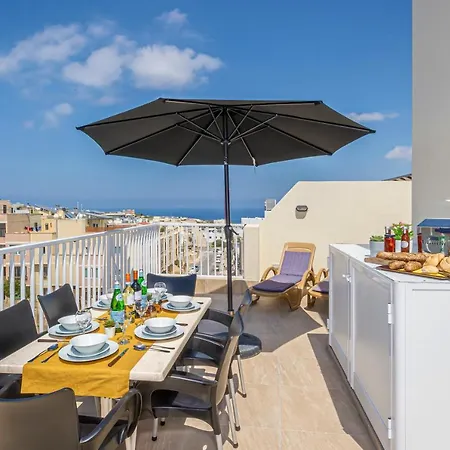 Summer Breeze Penthouse With Hot Tub Apartment *