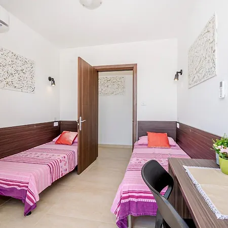 Apartament Summer Breeze Penthouse With Hot Tub Mellieħa